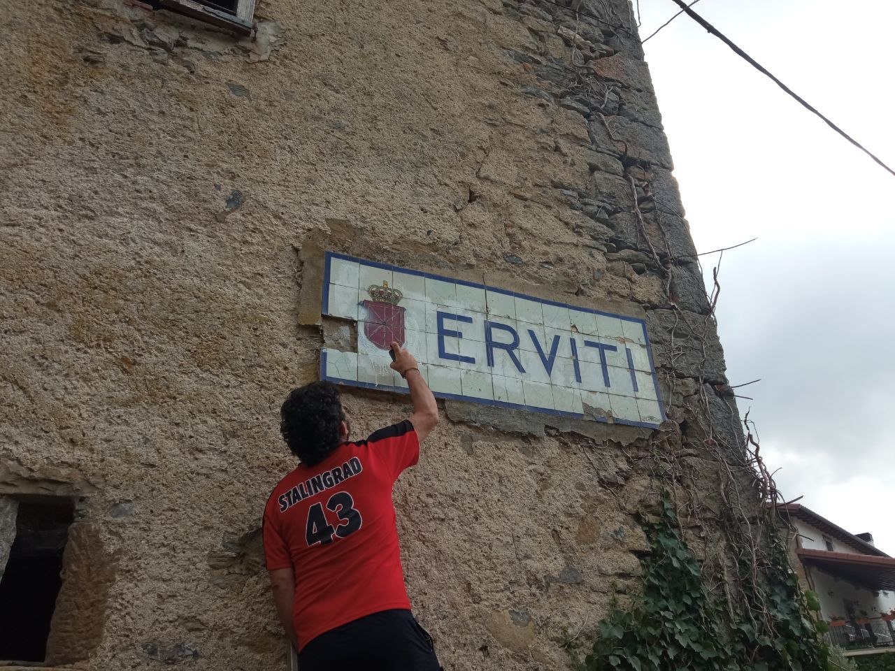 https://amezti.tok-md.com/argazkiak/EPy/photo_5972288004212592446_y.jpg