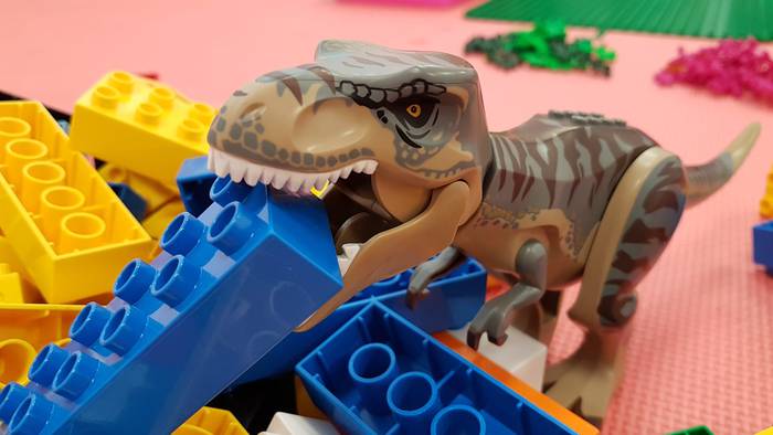 Lego tailerra: Harry Potter eta Dinosauroak