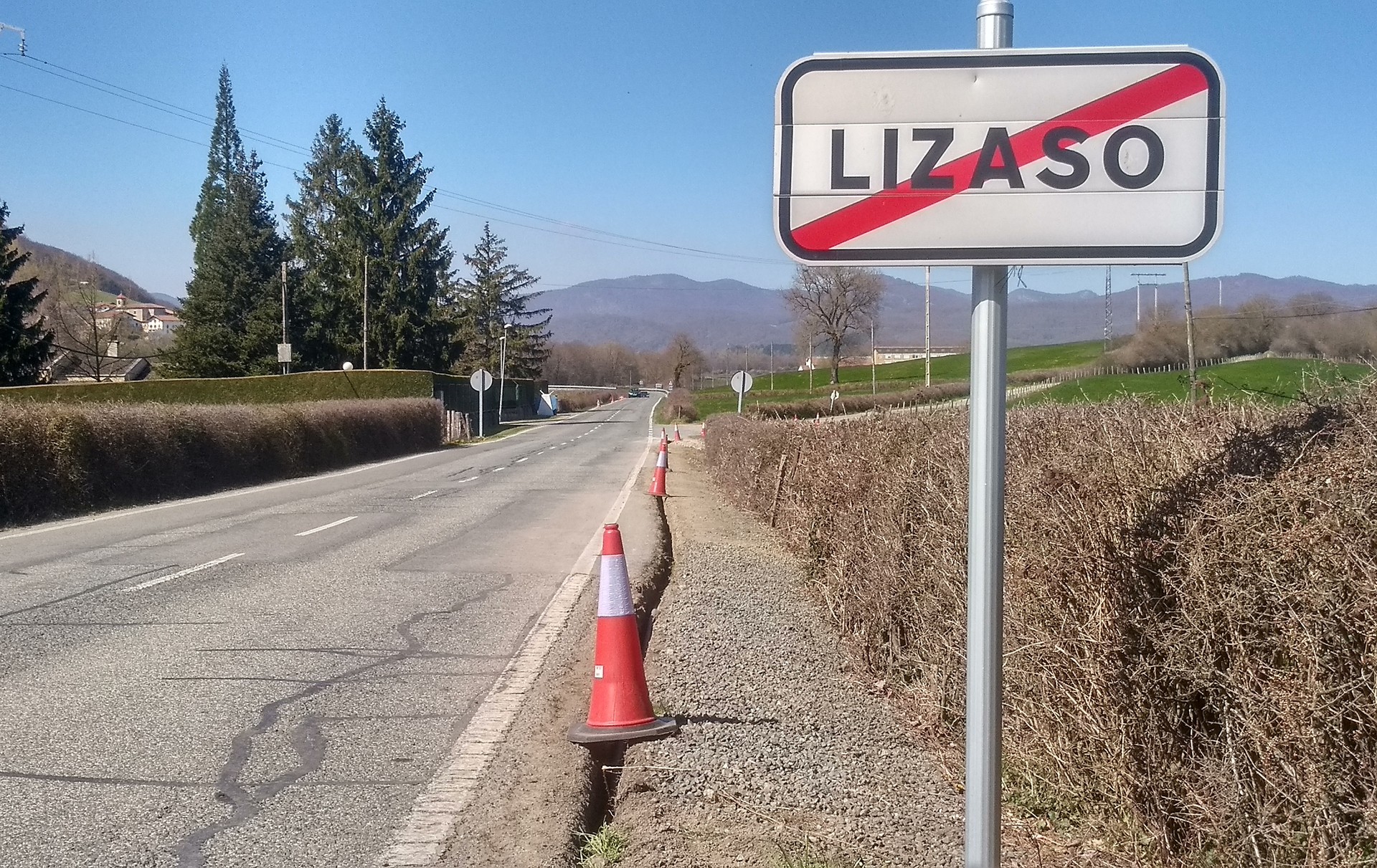 Interneteko banda zabalaren lanak hasi dira Ultzaman