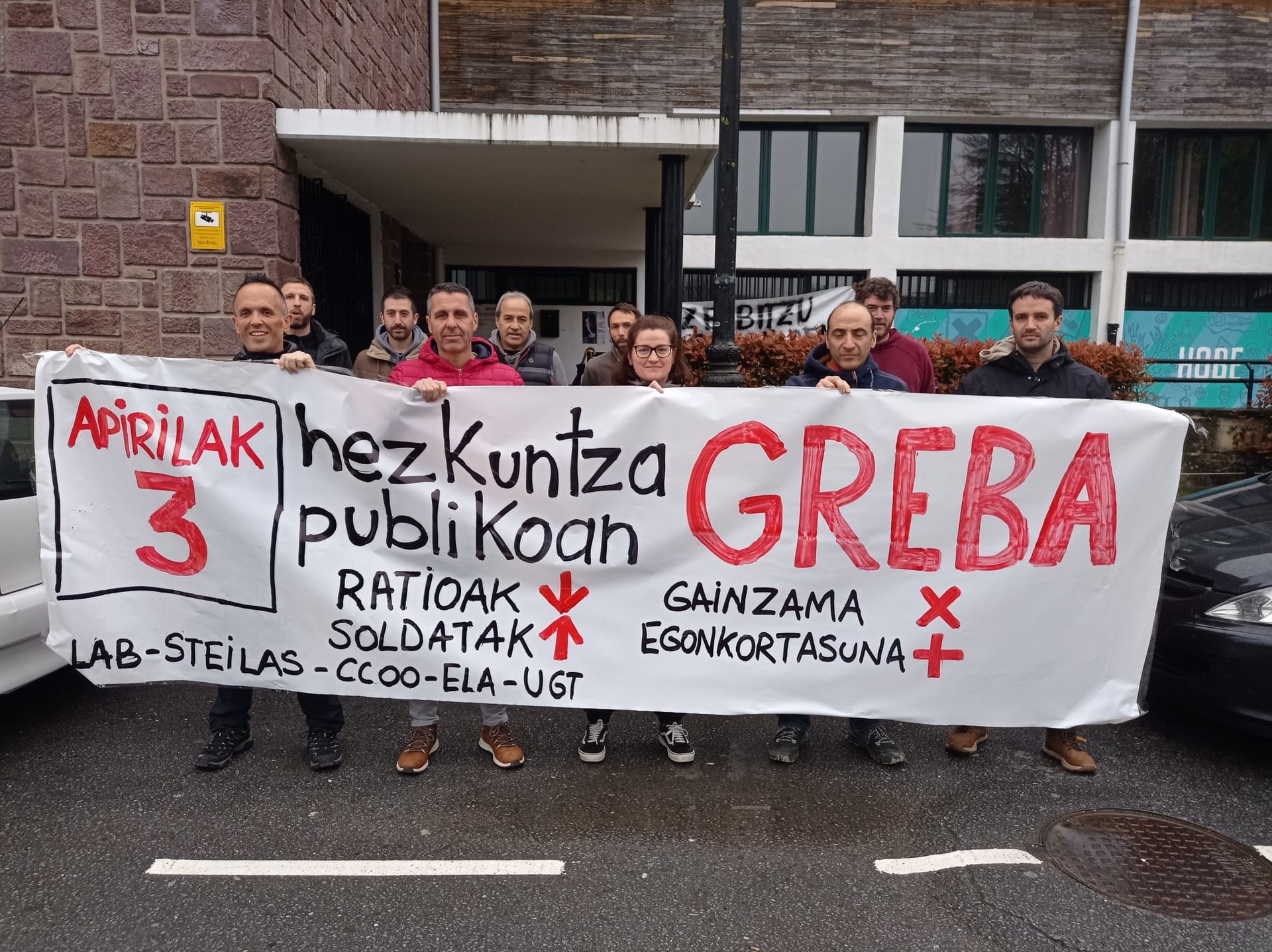 Irakasle greba, eskualdean