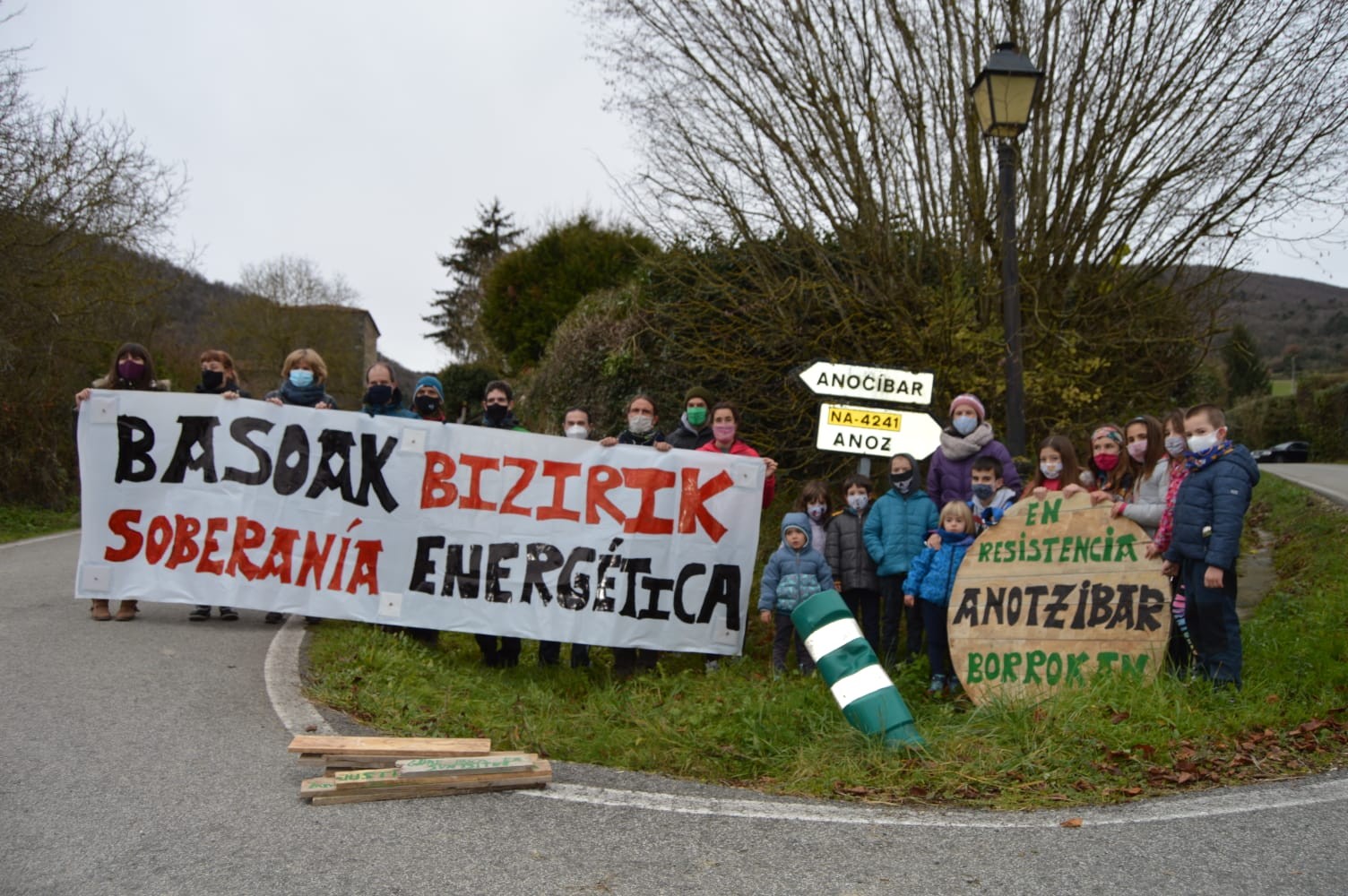 Poligono eolikoen kontra alegazioak egiteko dei egin du Haize Berriak-ek