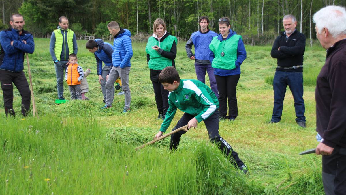 Euskal Herriko sega ligako saioa jokatuko dute larunbatean Etxalekun
