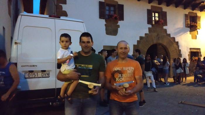 Miguel Iraizozek eta Patxi Iribarenek irabazi zuten trontza txapelketa