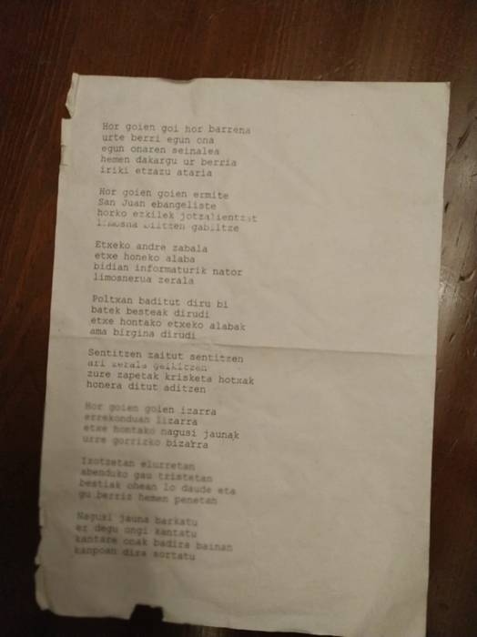 Itsason etxez etxe abesten dituzten koplak