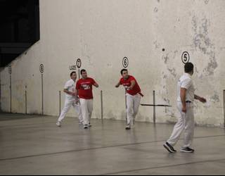 Amaitu da Basaburuko eta Imozko pilota goxoko txapelketa