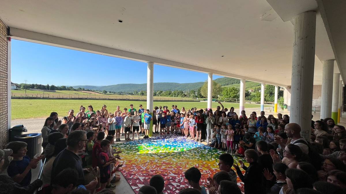 Larraintzarko ikastetxearen 60. urteurren besta,  maiatzaren 9an