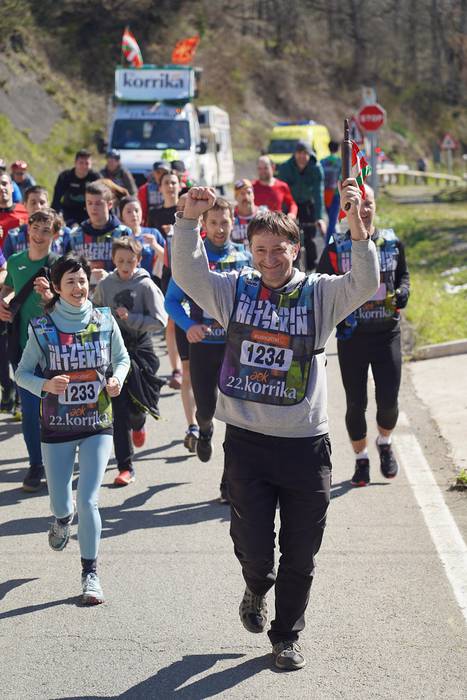 Xabi Azpiroz 'Montero' basozainak lekukoa eraman zuen zati batean, Basaburuan