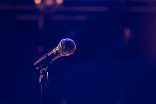 Ostiral kulturalak: Slam poetry