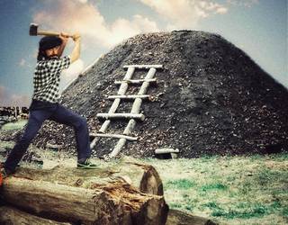 'Txondor plaza' antzezlana prestatzen ari da Txetxu Collado aizaroztarra