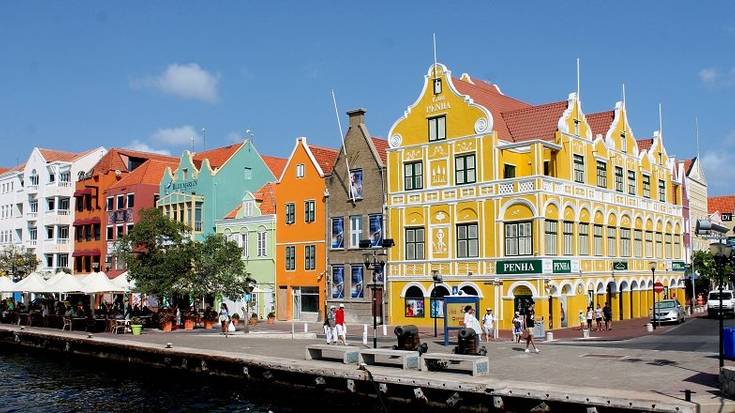 Curaçao: papiamentoa hitz egiten den Karibeko irla txiki hori