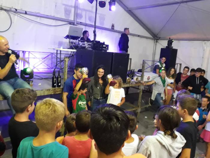 Unai Mindeguiak, helduen kategorian, eta Xabi Errozek, umeen kategorian, lortu zuten bizikleta lasterketan garaipena