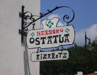 Larunbatean ospatuko dute Aizarozko Ostatuaren bigarren urteurrena