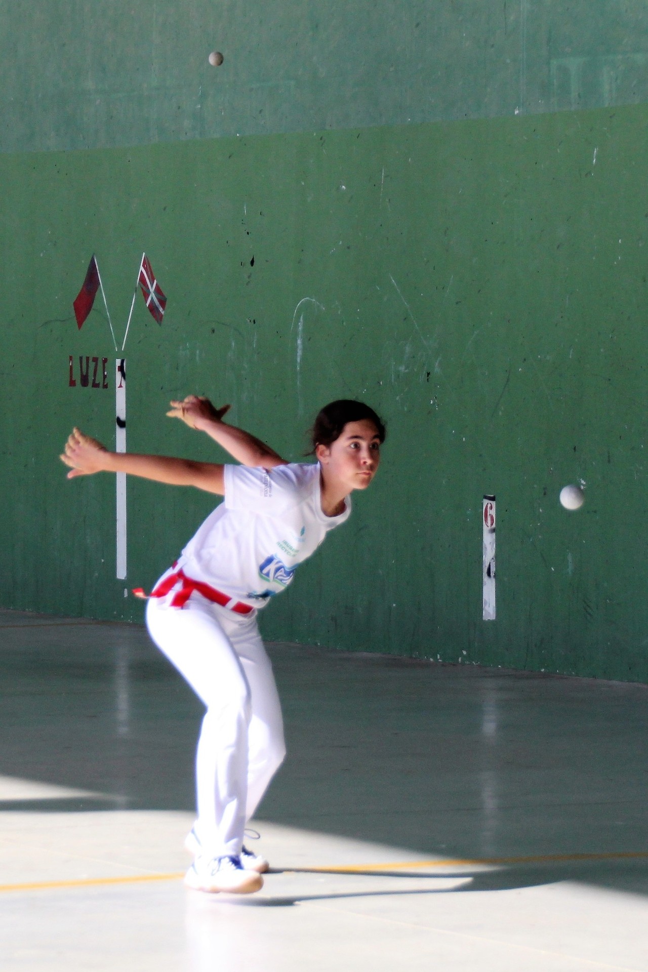 Pilota goxoko txapelketa, aurrera doa