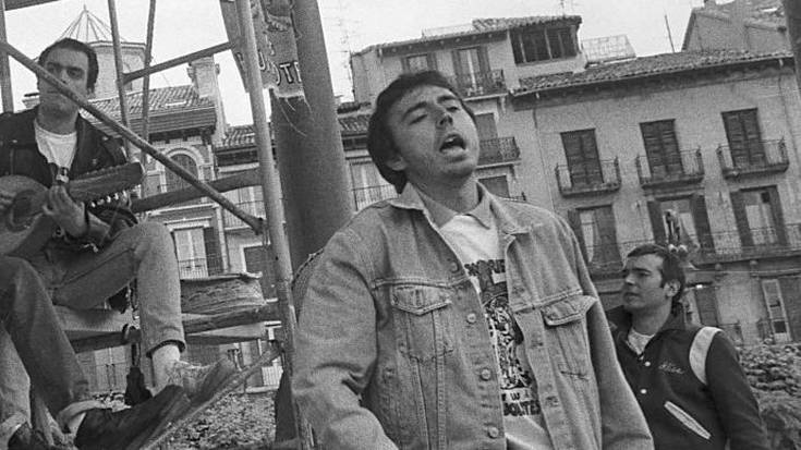 'Eskroto & Gavilán: De profesión, artista' liburuaren aurkezpena, ostiralean Larraintzarren